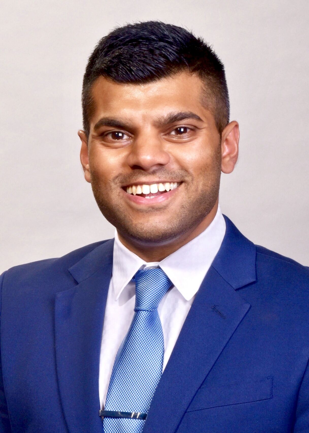 Amar headshot.jpg
